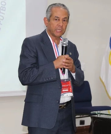 José Francisco Deschamps, presidente de la Fedofútbol.