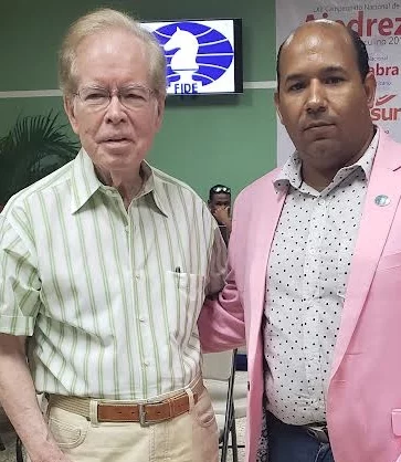 El empresario Pepín Corripio y Braulio Ramírez.