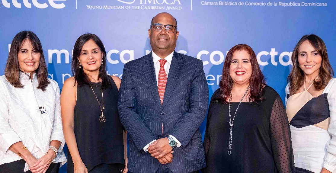 39_s Maripili Díaz, Liza Arzeno, Amaury Vásquez, Gilda Vásquez y Sharon Cabral.