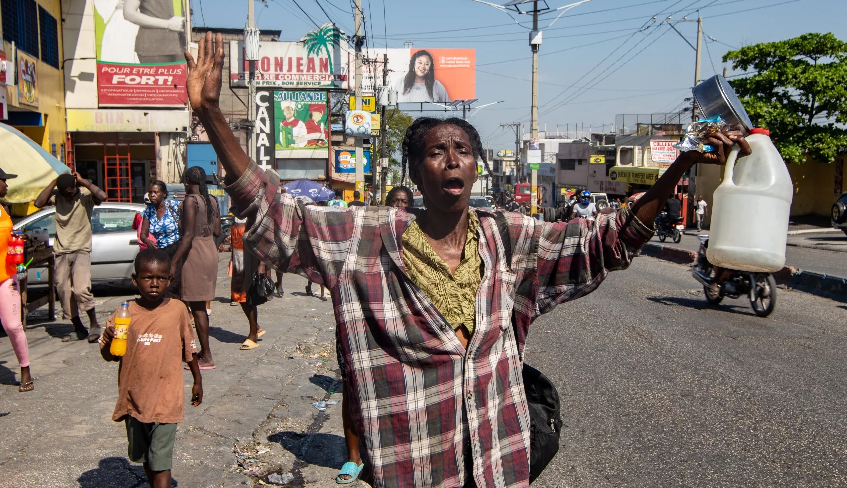 Más de cinco millones  y medio  de haitianos necesitan ayuda humanitaria, según  informe de Naciones Unidas.  eFE