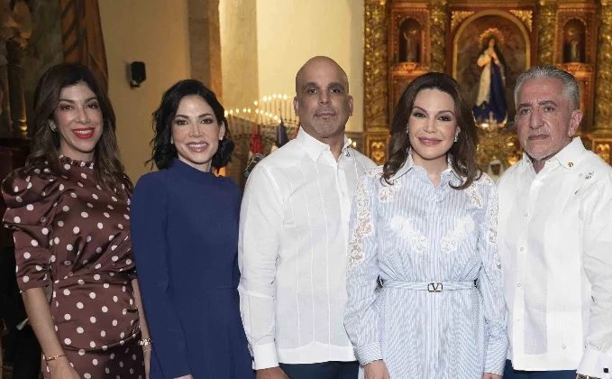 Carolina Arthur, Sabrina Andújar, Federman Cruz, Noelia García de Pereyra y Flavio Soto.