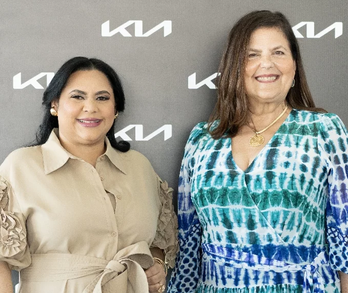 Jennifer Rodríguez y Sonia Villanueva de Brouwer.