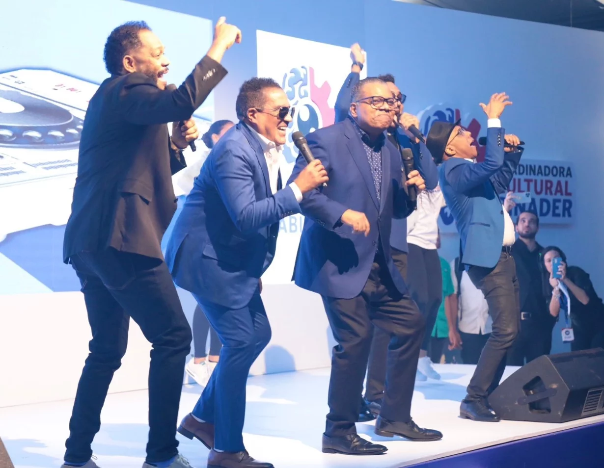 Artistas de distintos géneros interpretaron canciones promoviendo  a Luis Abinader.