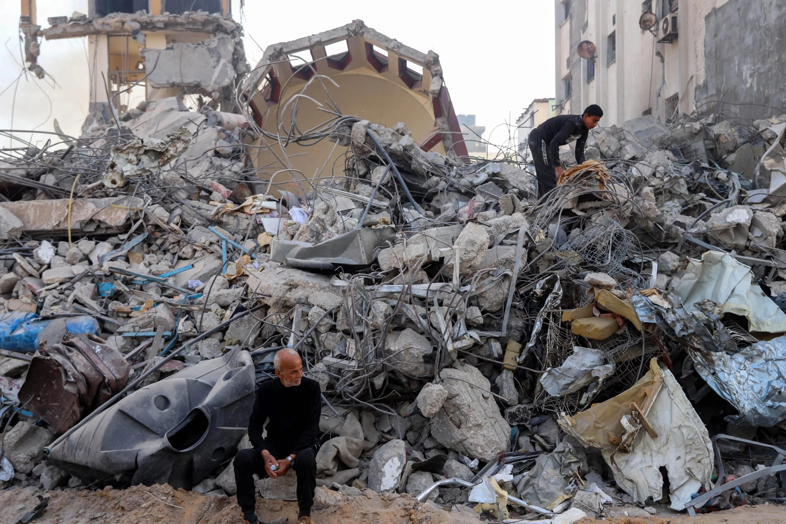 Después de dos semanas de operación las fuerzas israelíes se retiran del hospital Al-Shifa de Gaza