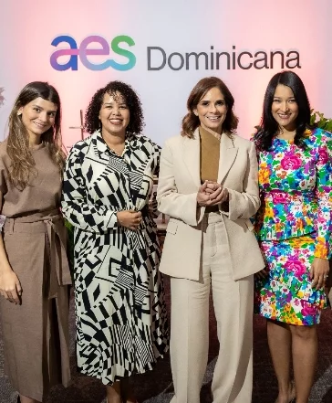 La empresa tiene mejor ranking  para trabajar.