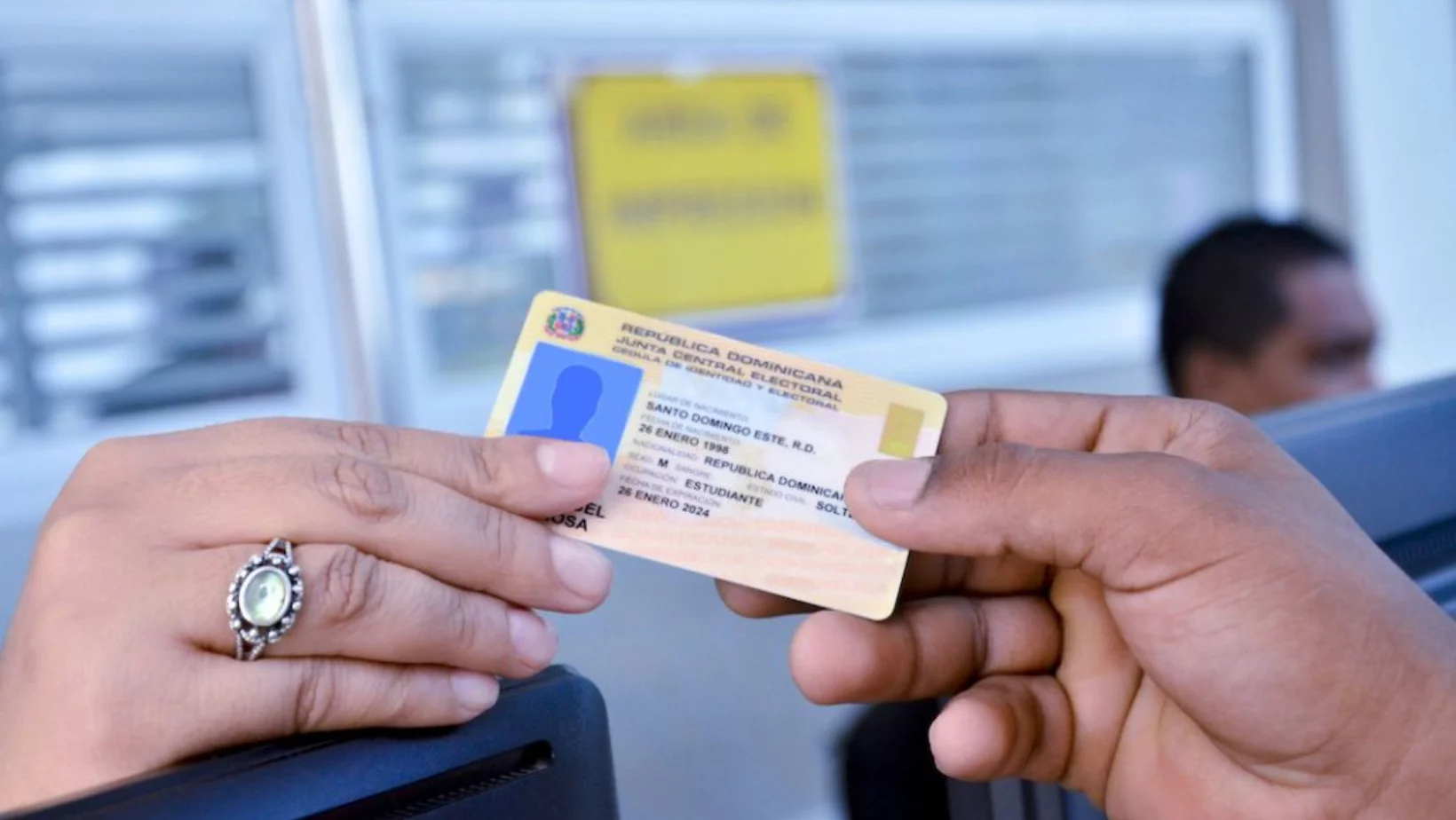 Proyecto-de-incorporacion-de-chip-en-cedulas-de-identidad-se-gestaba-desde-el-2014