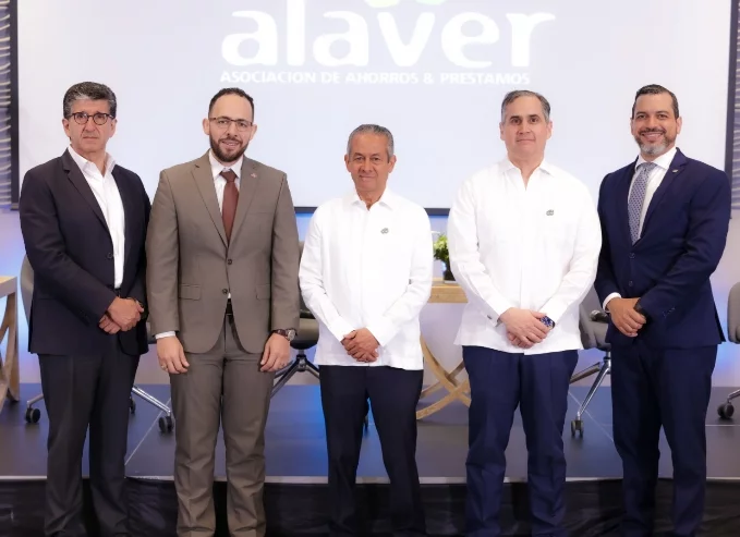 Rubén Cordero, José Raúl Madera, José Francisco Deschamps, Rubén Álvarez y César Novo.
