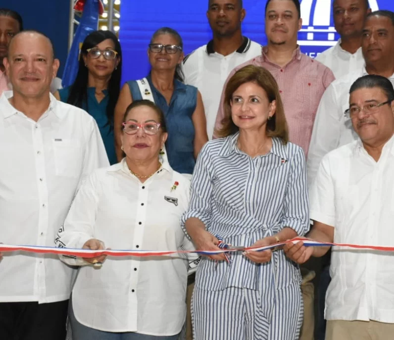 La vicepresidenta Raquel  Peña, encabezó la inauguración.