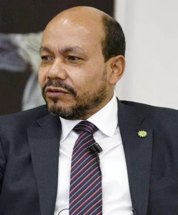 Luis Valdez Veras, director de Impuestos Internos.