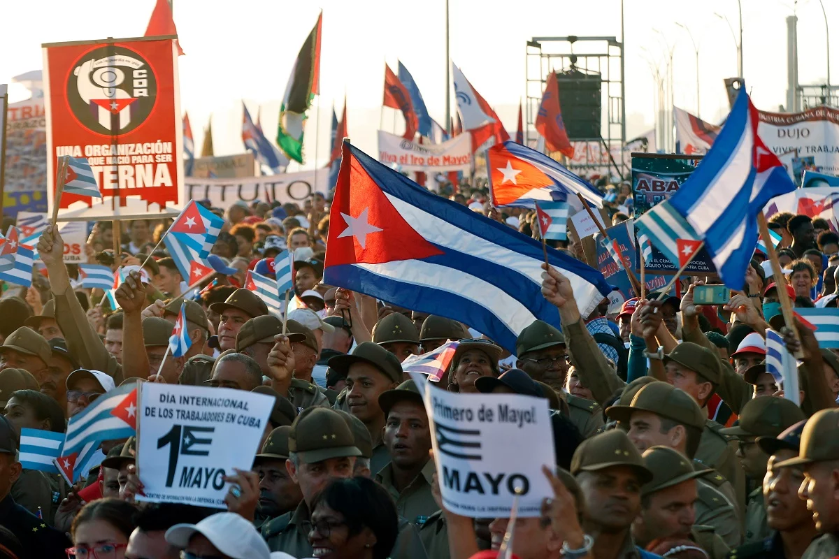 EL Gobierno cubano reúne a decenas de miles por el Primero de Mayo en medio de la crisis