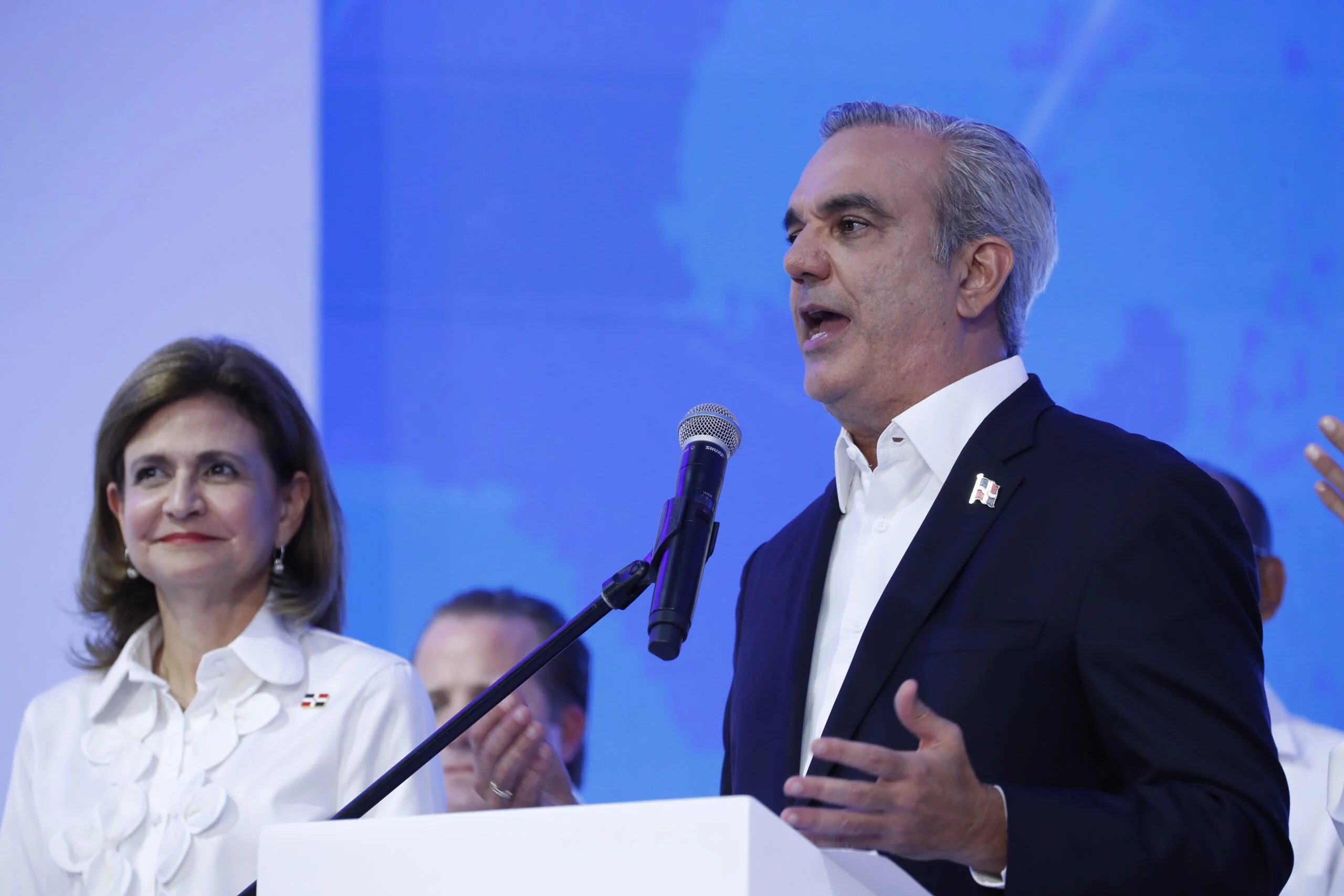 Luis Abinader, reelegido presidente de República Dominicana en primera vuelta