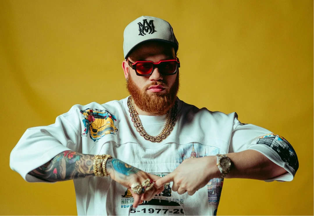 Miky Woodz rechaza seguir la moda de la música urbana en su nuevo álbum, 'Built Different'