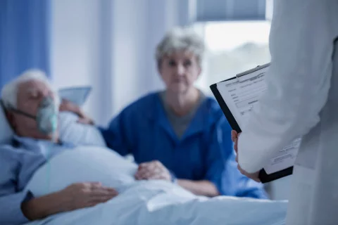 b2ap3_thumbnail_enfermo-hospital
