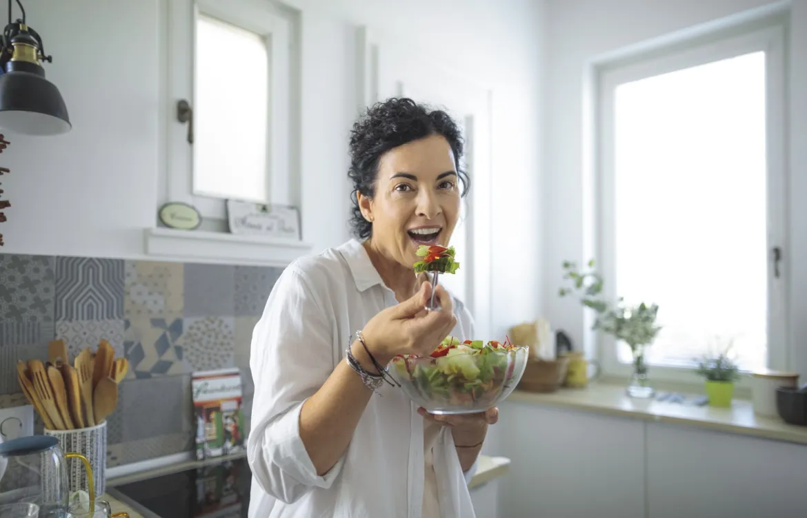 nutricion-menopausia-quironsalud-mujer-1170×752