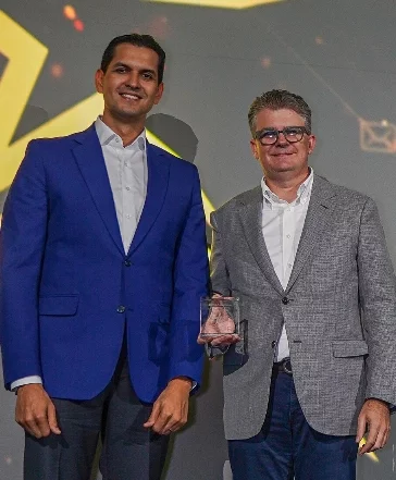 Fernando Ruiz y Arturo Grullón, de Qik Banco.