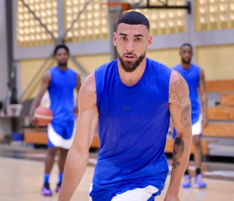 El escolta NBA durante su entrenamiento de este lunes en  la cancha de Fendombal en el Centro Olímpico.