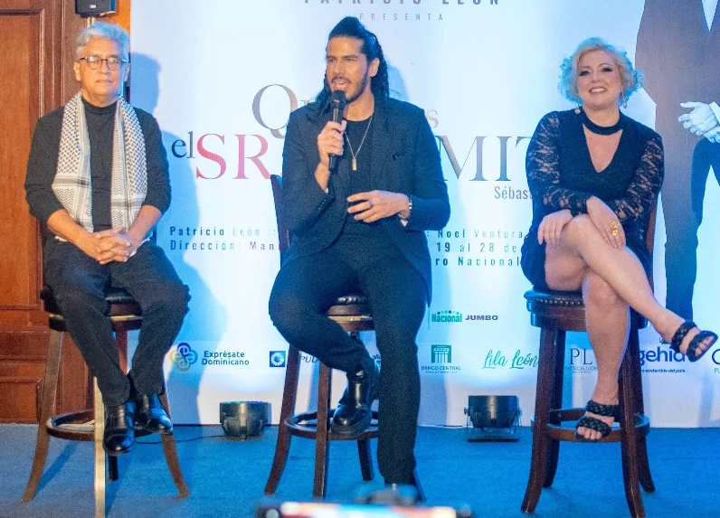 Manuel Chapuseaux, Patricio León y Laura García Godoy