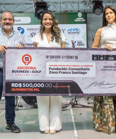 Luis José Bonilla, Yesenia Luzón y Claudia Pellerano.