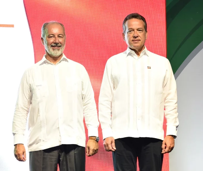 Stefano Queirolo Palmas y Víctor -Ito- Bisonó.