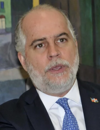 Alejandro Fernández  W., superintendente de Bancos.