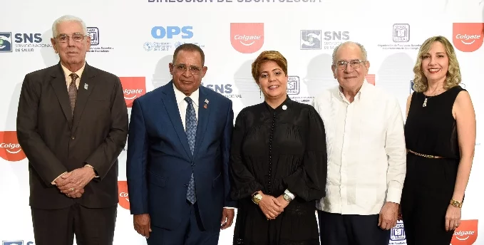 Irma Mauriz, Feris Iglesias, Virginia Laureano, José Matos y Mario Bournigal.