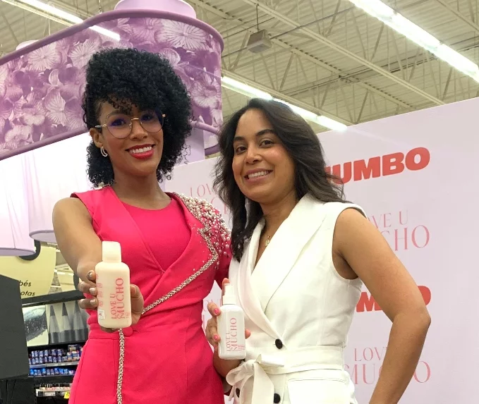Iris Valera y Mariel Mella.