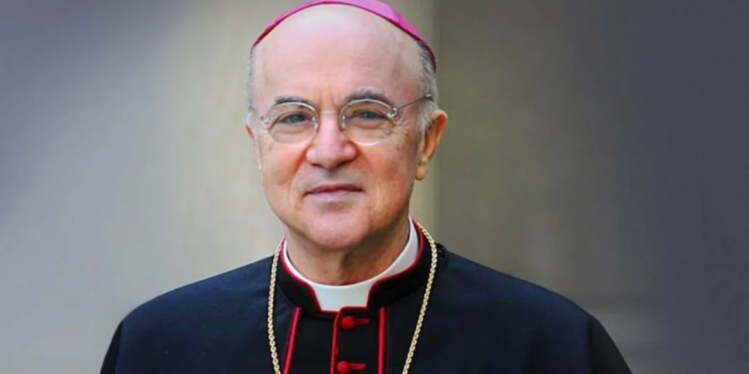 Arzobispo italiano Carlo Maria Viganò