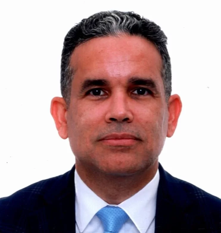 foto 2×2 Carlos Eduardo Tavarez