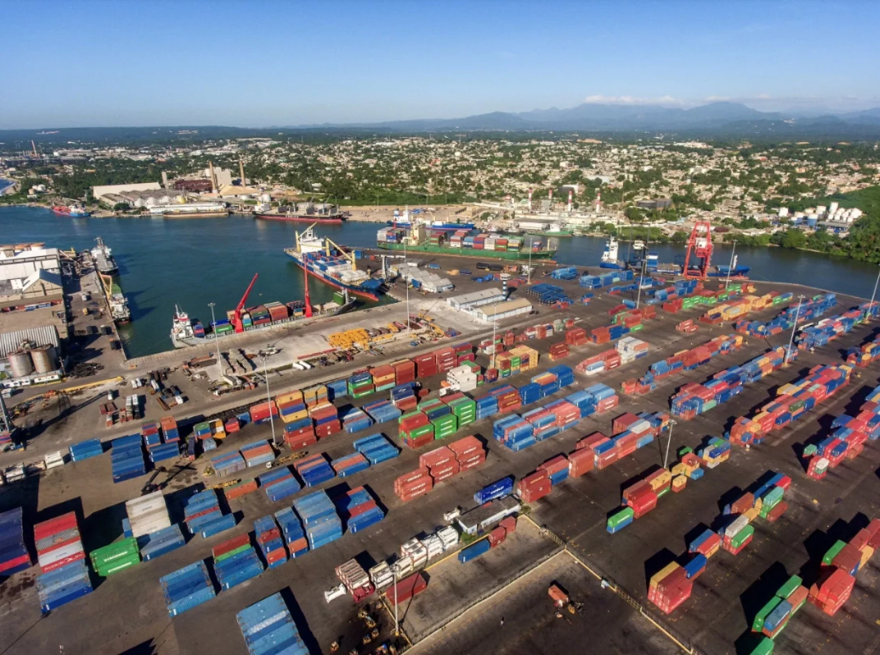 El 59.50 % de las exportaciones nacionales provienen de contribuyentes del Distrito Nacional.