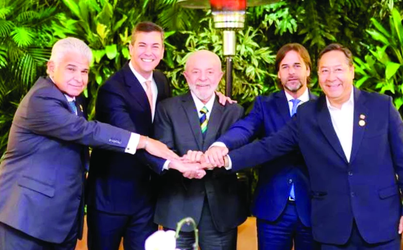 Los presidentes del Mercosur en el primer día de la cumbre.