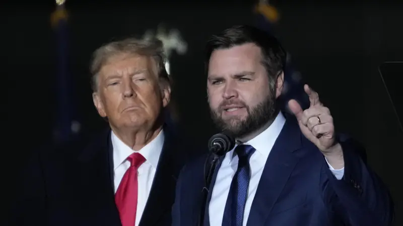 Hace dos años, Vance decidió acercarse a Trump después de criticarlo.