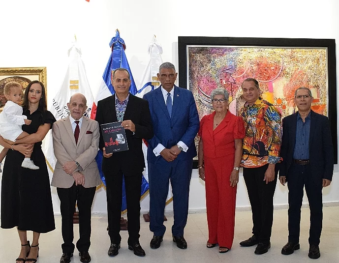 Pamela Martínez, Luis Arturo Cartagena, Federico Fondeur, Luis Felipe Cartagena, Jesús Vásquez, Ángela Sánchez, José Luis Cartagena y Amable López Meléndez.