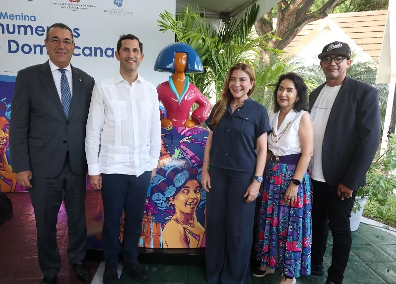 Juan Manuel Martín de Oliva, Roberto Herrera, Carolina Mejía, Diana Martínez y Omar García.
