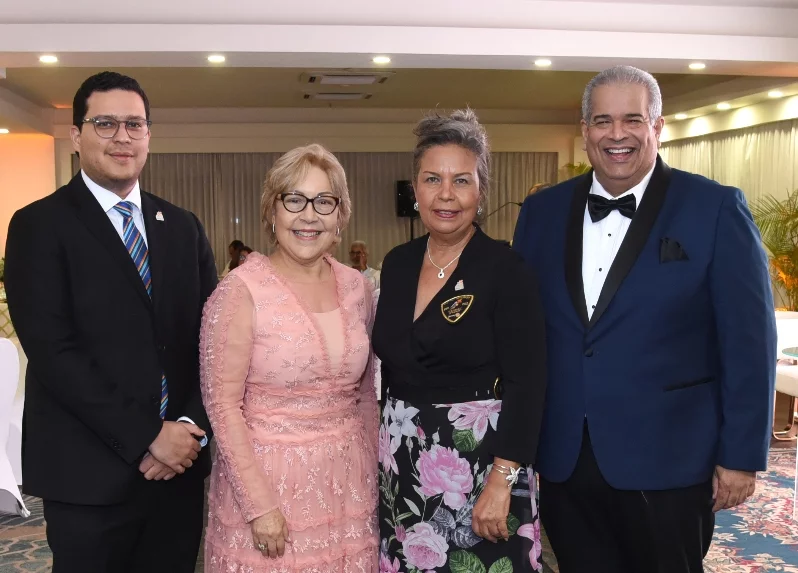 Michael Jacobo, Pamela Sánchez, Ysabel Reyes y Pedro Vargas.