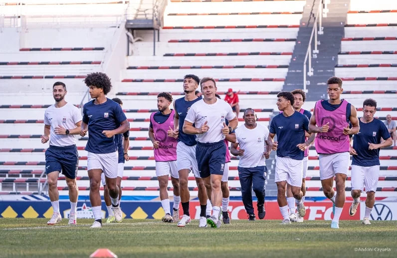 Jugadores de la selección de fútbol durante entrenamientos