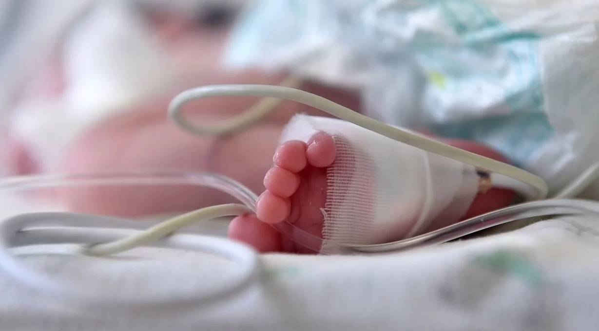 Salud reporta 33 muertes infantiles del 4 al 10 de enero. Archivo