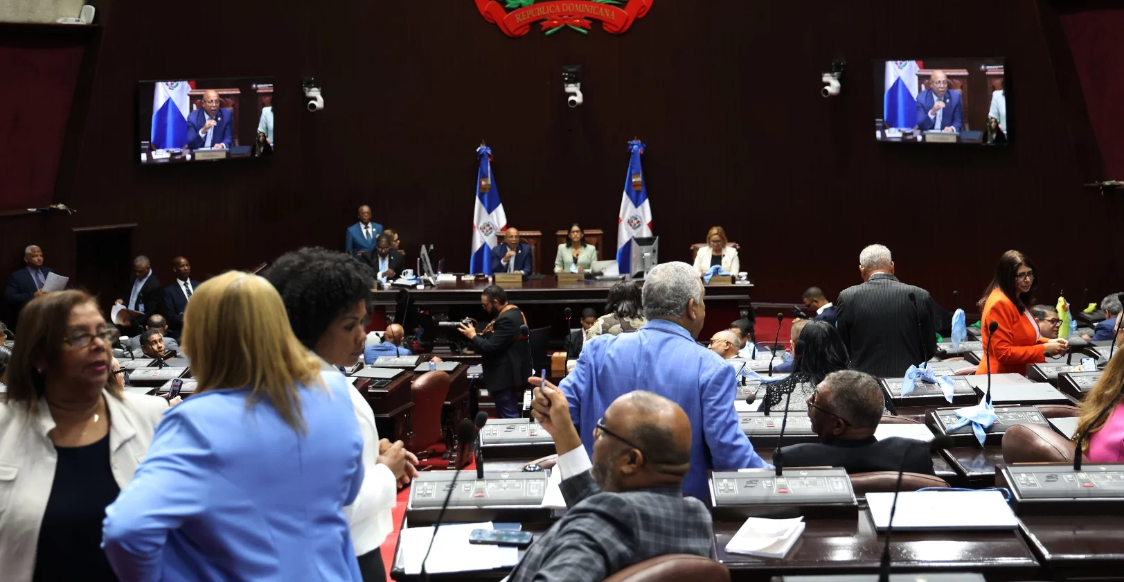 El plazo otorgado a la comisión especial que estudia el Código Penal busca que se evalúen más las observaciones.