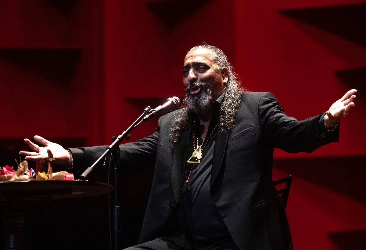 Diego El Cigala vuelve a Santo Domingo transformando canciones emblemáticas en flamenco