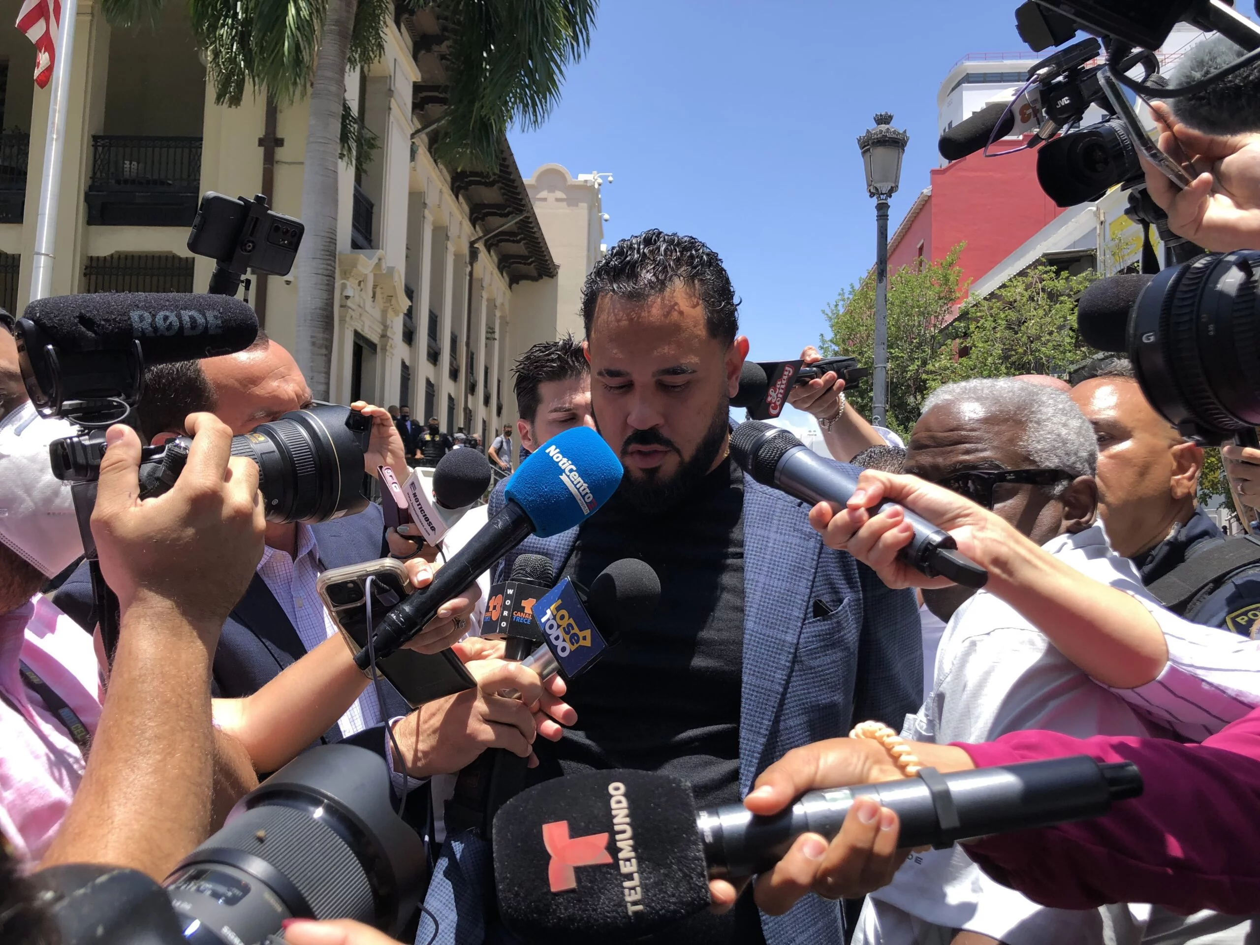 El productor musical Raphy Pina queda en libertad supervisada tras culminar condena