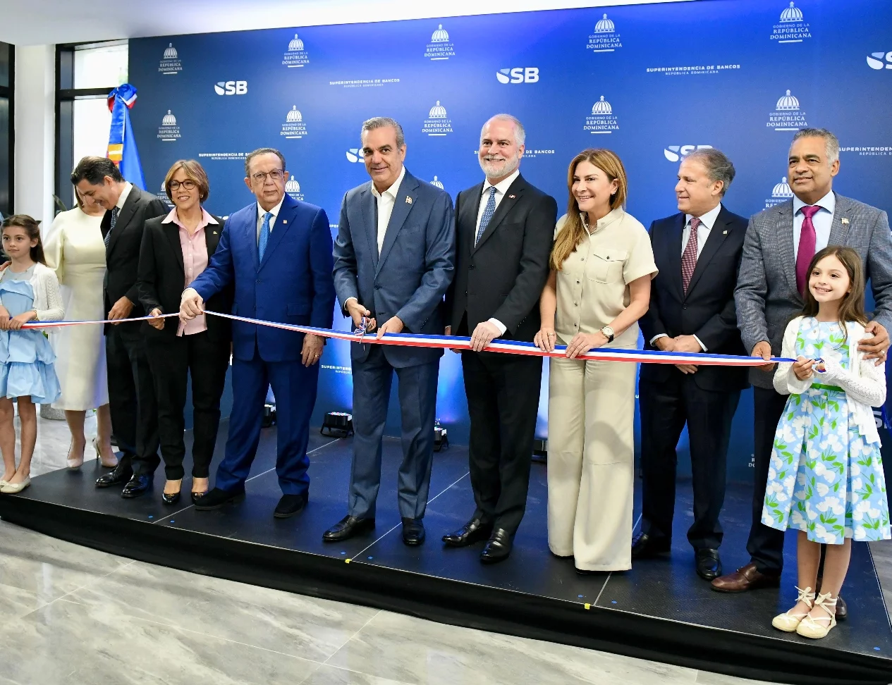 El presidente Abinader participó en la rendición de cuenta de la Superintendencia de Bancos.