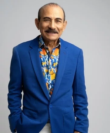 El salsero Charlie Aponte regresa al país.