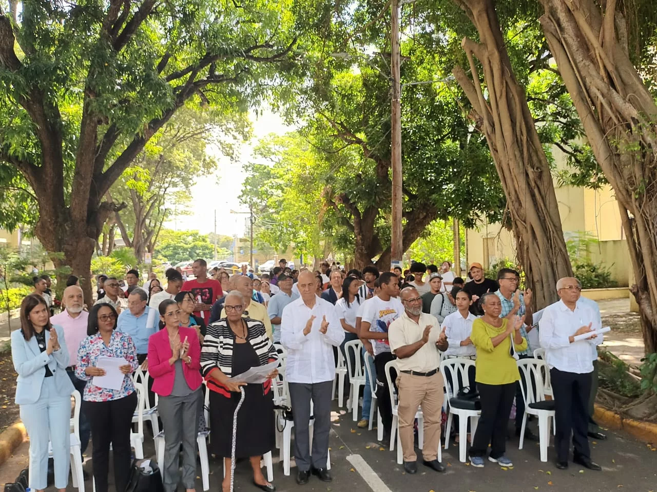 Homenaje a Roberto Duvergé.