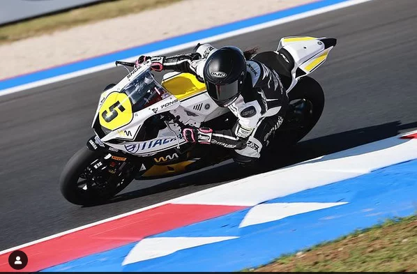 KRYSTAL SILFA MISANO ACCION