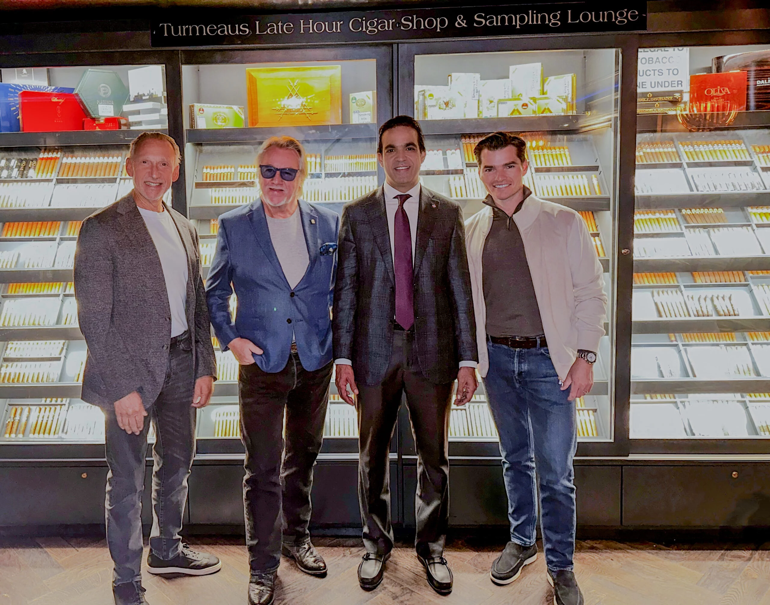 Martin Bramley, Ron Morisson, Antonio Castillo y Dennis Gallagher.