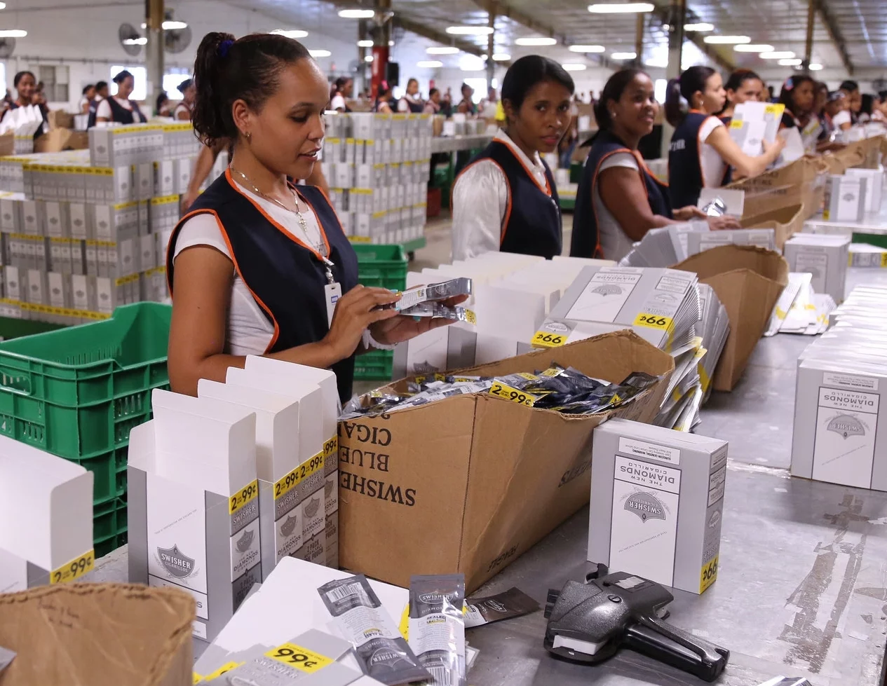 Más de 700 mil empleos genera el sector de zonas francas.