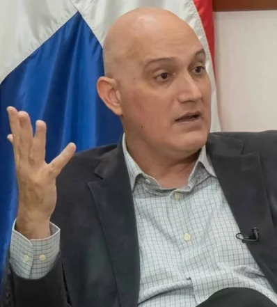 Pável Isa Contreras, ministro de Economía.