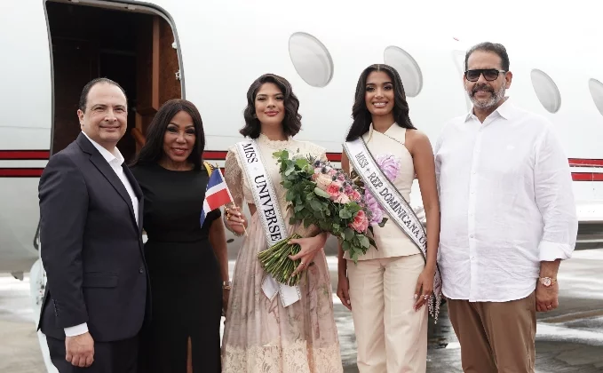 Mario Búcaro, Magali Febles, Sheynnis Palacios, Celinee Santos y Frank Díaz.