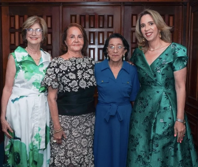 Magalis Sadhalá, Clarissa de García, Olga Cruz de González y Kenia Arroyo.