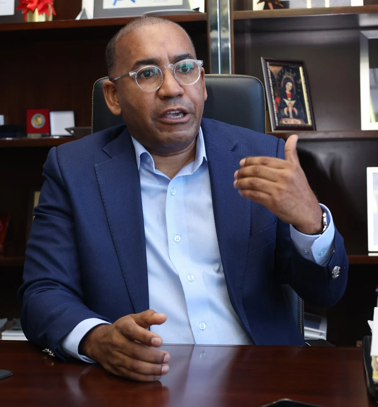 Víctor Pichardo director de Departamento Aeroportuario.
