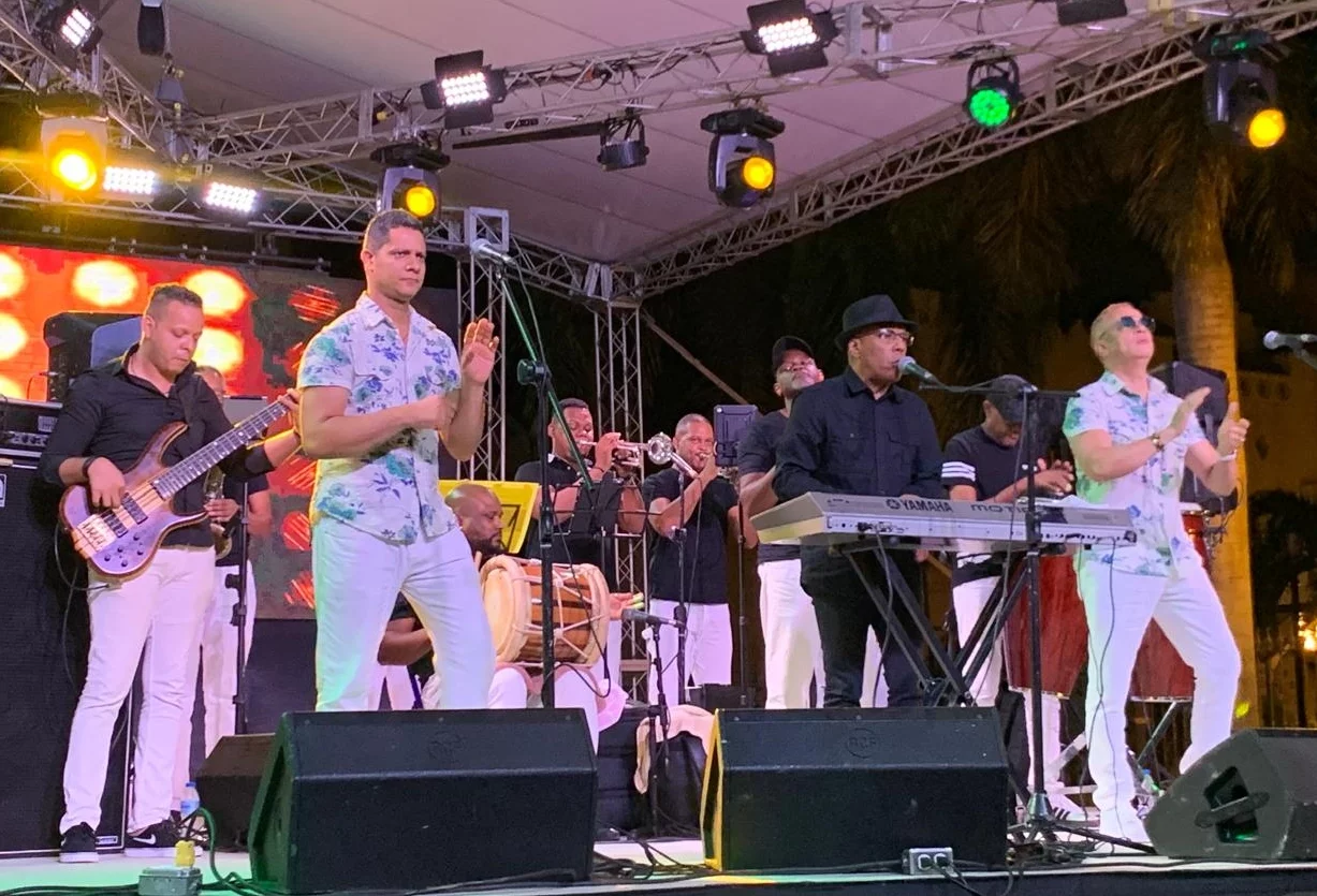 Ramón  Orlando en  la presentación de la  inauguración de las Fiestas Patronales de Santiago.